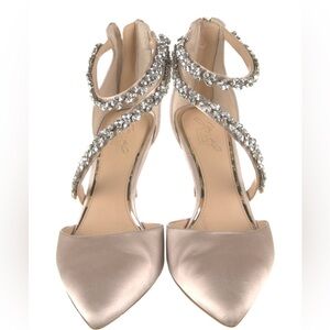 Jewel BADGLEY MISCHKA
Satin Crystal Embellishments D'Orsay Heels Pumps